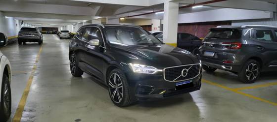 VOLVO XC60 2.0 T8 HYBRID R-DESIGN AWD GEARTRONIC VOLVO XC60 2.0 T8 HYBRID R-DESIGN AWD GEARTRONIC